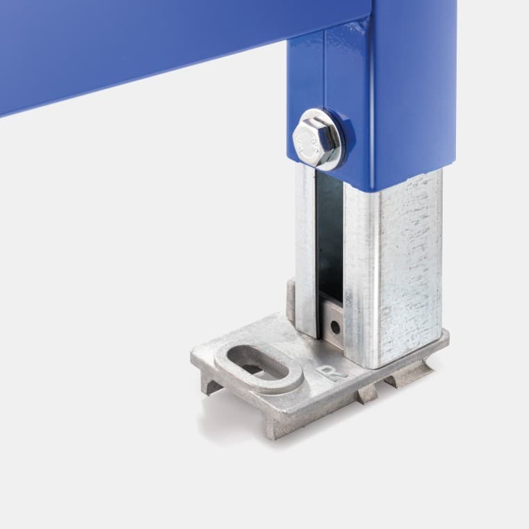 Novo design do pé que facilita a fixação ao pavimento Novo design do pé que facilita a fixação ao pavimento